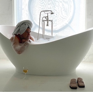 clgimages/christopherleegrant_tub.jpg